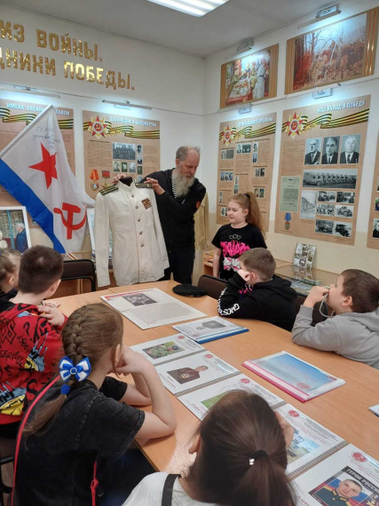 История в лицах..